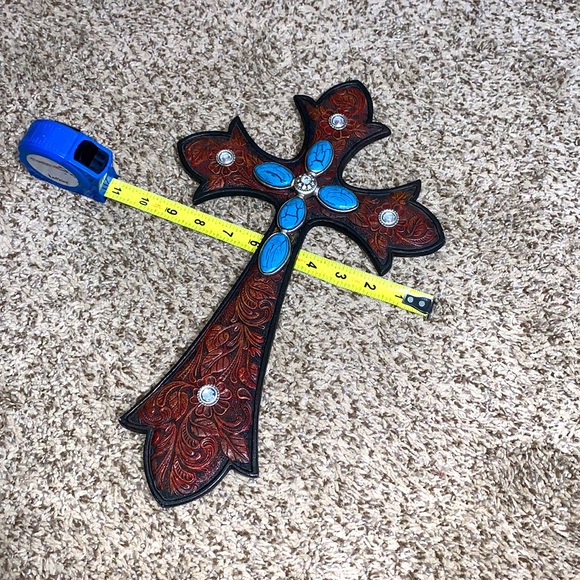 Cross Wall Decor - Picture 3 of 4